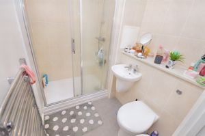 Ensuite- click for photo gallery